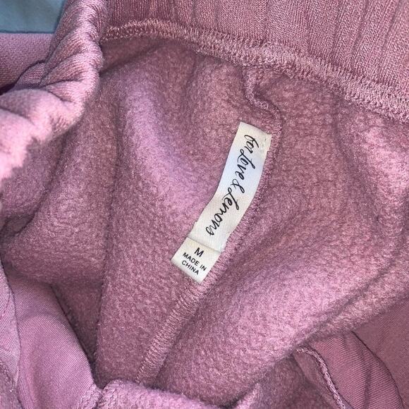 For love & lemons 🌸 Lavender Jogger Sweatpants - Picture 4 of 8